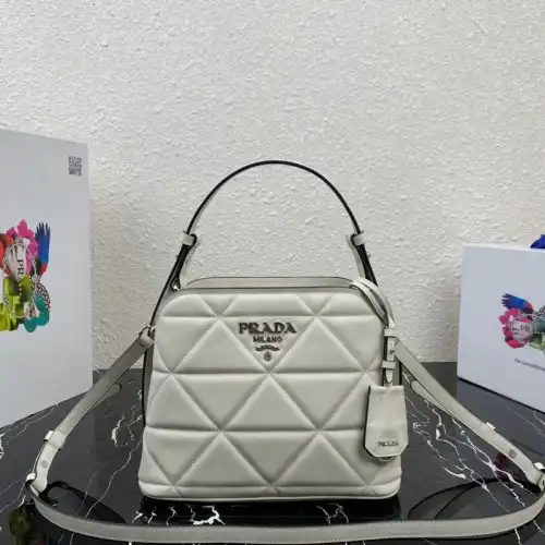 Fashionrep Prada Bags 2012SH0022