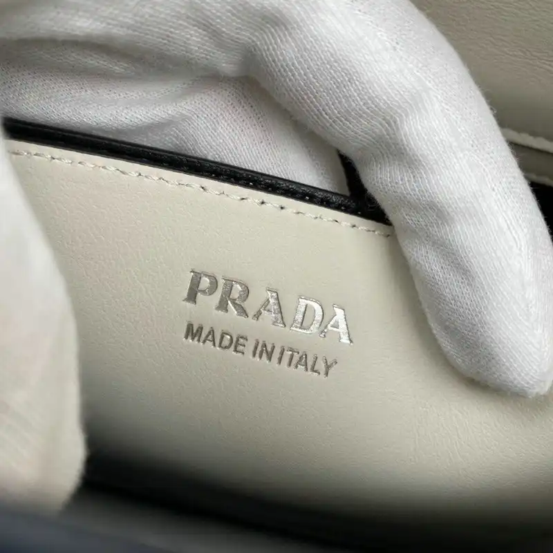 Prada Bags 2012SH0022