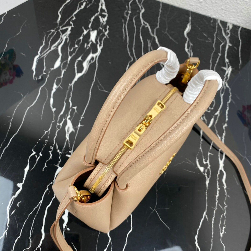 FASH Prada Bags 2012SH0043