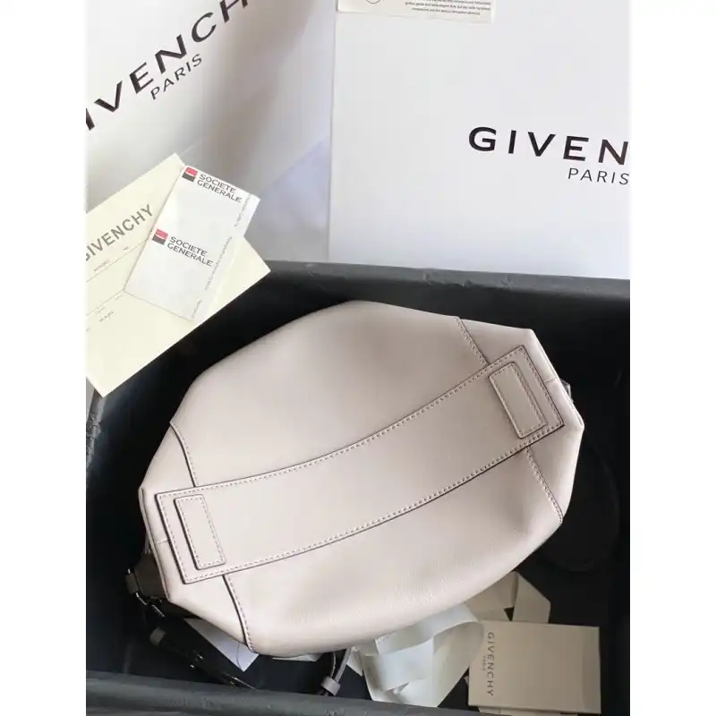 Official FashionRep Givenchy Bags 2012SH0193