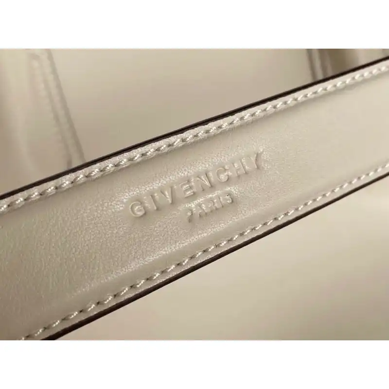 Brother Sam Yupoo Givenchy Bags 2012SH0196