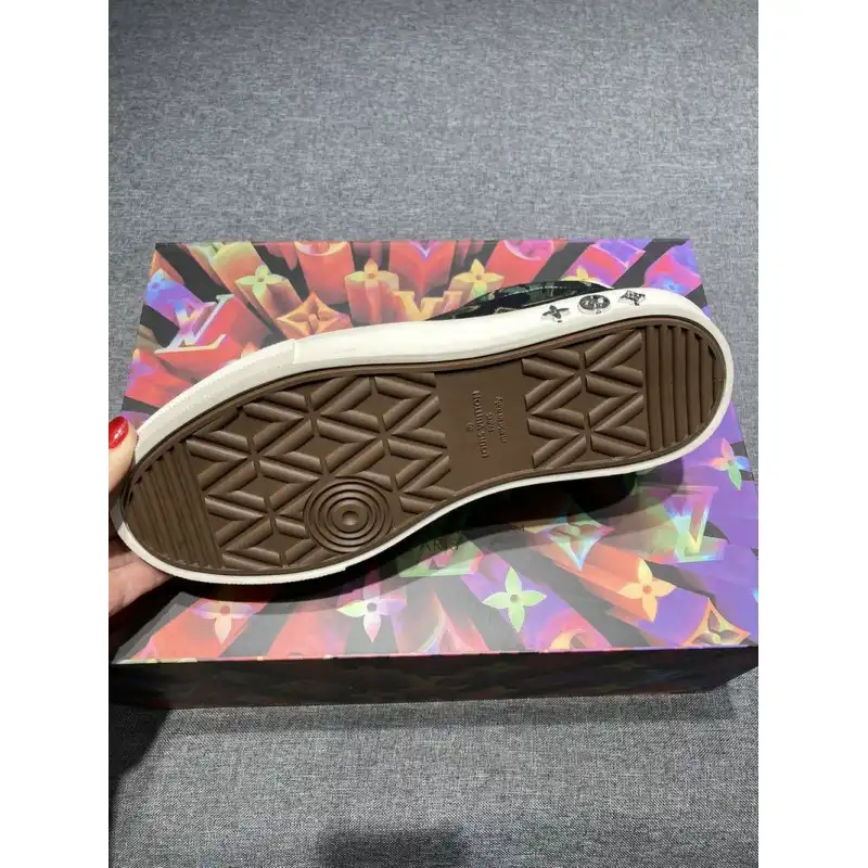 Official FashionRep LV Shoes 20SH010662