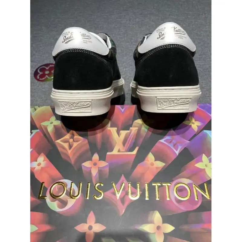 Official FashionRep LV Shoes 20SH010662