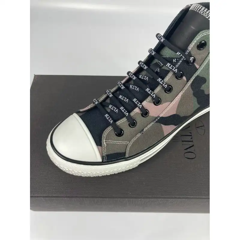 Fashionrepsfam ru Valentino Shoes 20SH010676