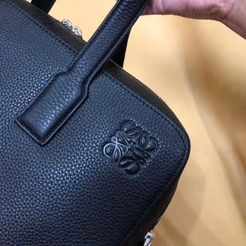 Loewe Bag 20YA11002