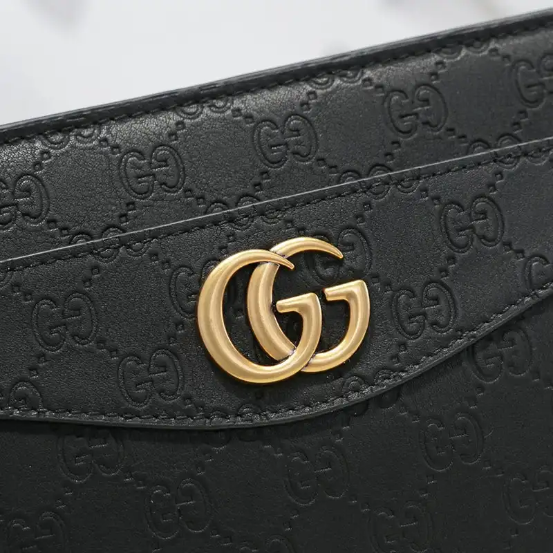 Cheap Gucci Bag 20YA11015