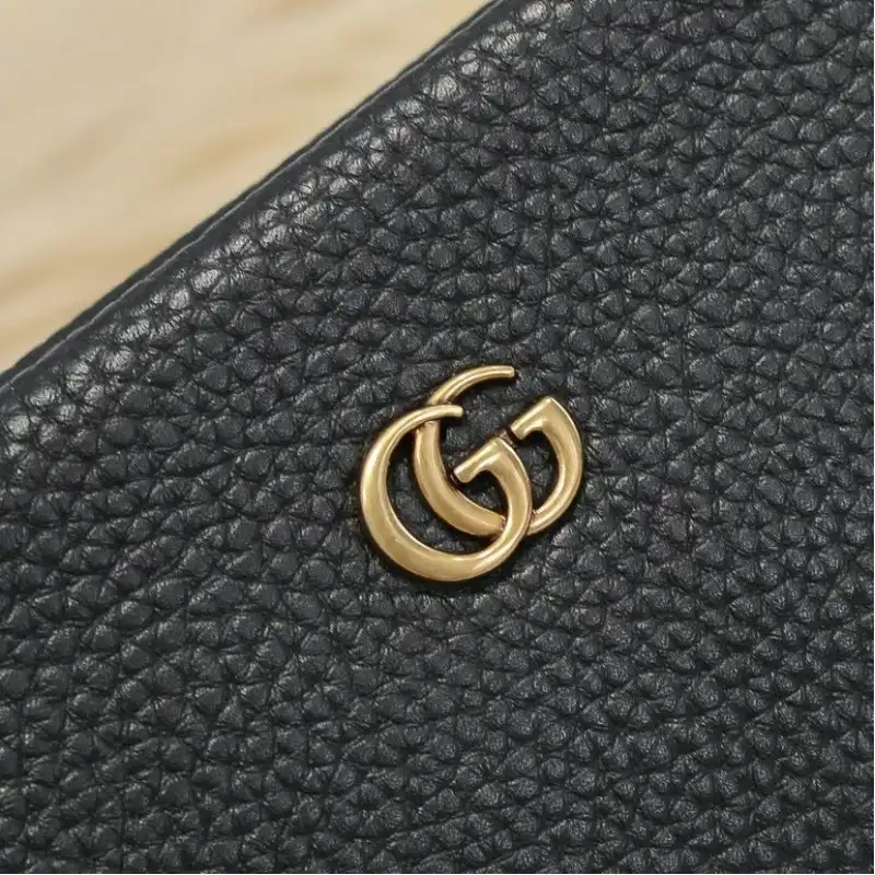 FASH Gucci Bag 20YA11017