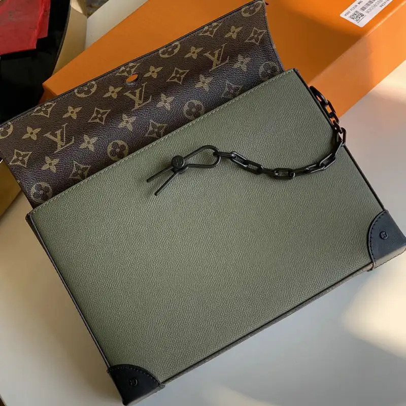 LV Bag 20YA11032