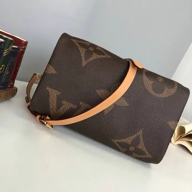 LV Bag 20DJ11050