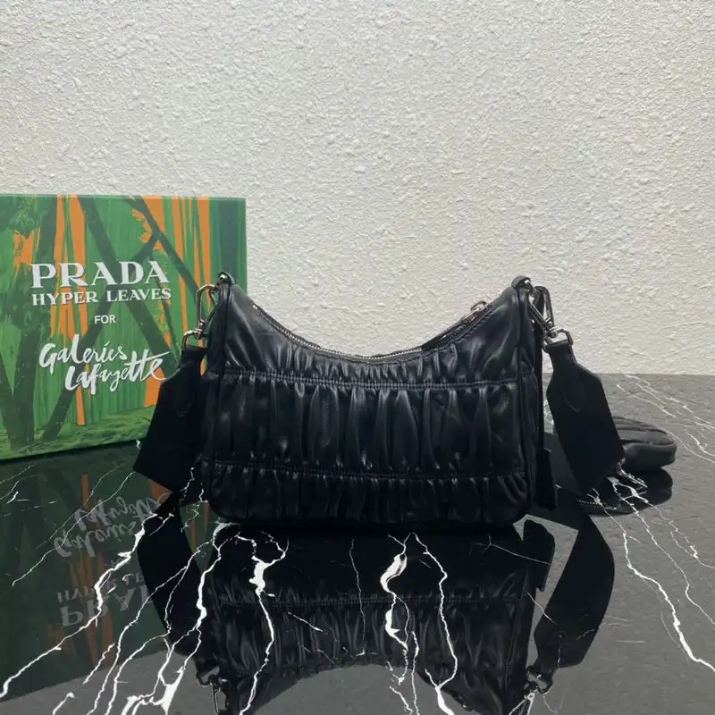 Prada Bag 20DJ11071