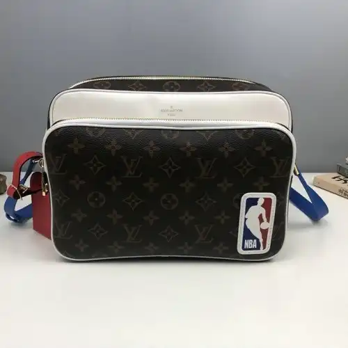 LV Bag 20DJ11080