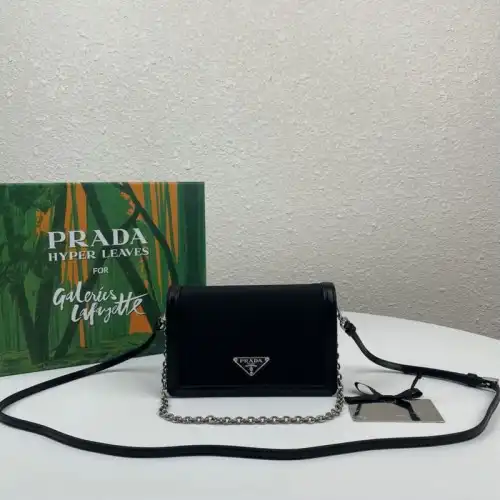 Prada Bag 20DJ11113