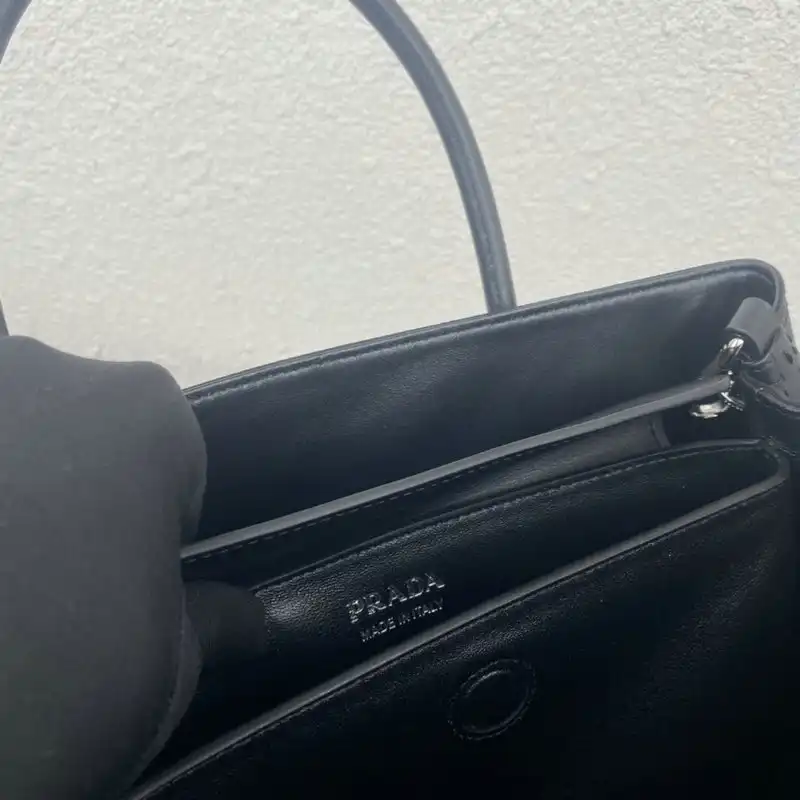 Prada Bag 20DJ11118