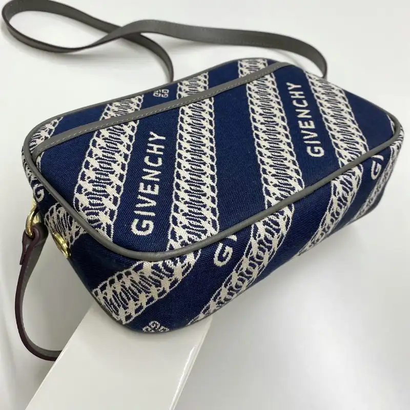 Givenchy Bag 20GV11143