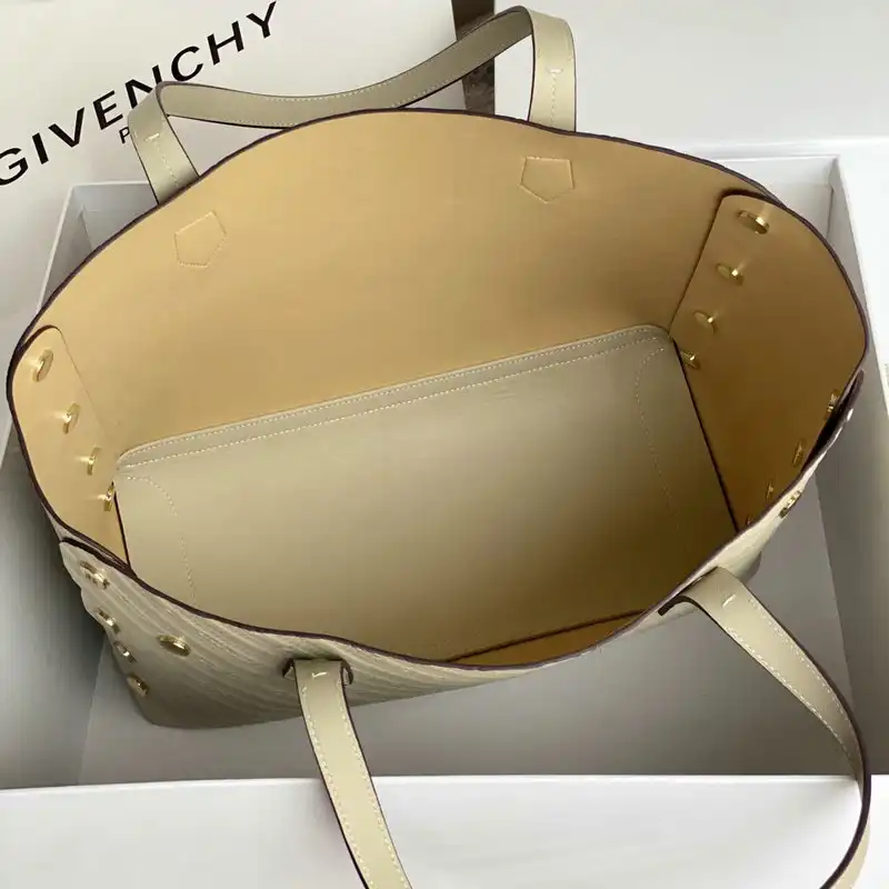 Givenchy Bag 20GV11153