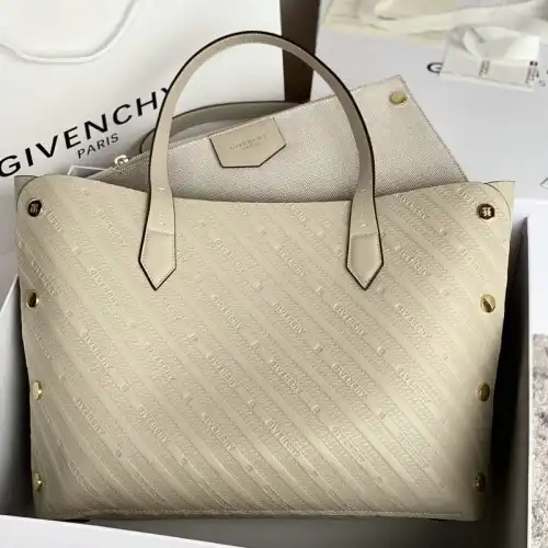 Givenchy Bag 20GV11153