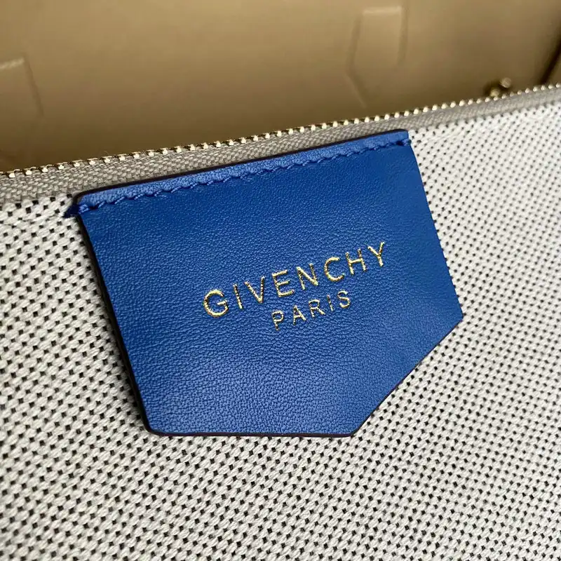 Givenchy Bag 20GV11158