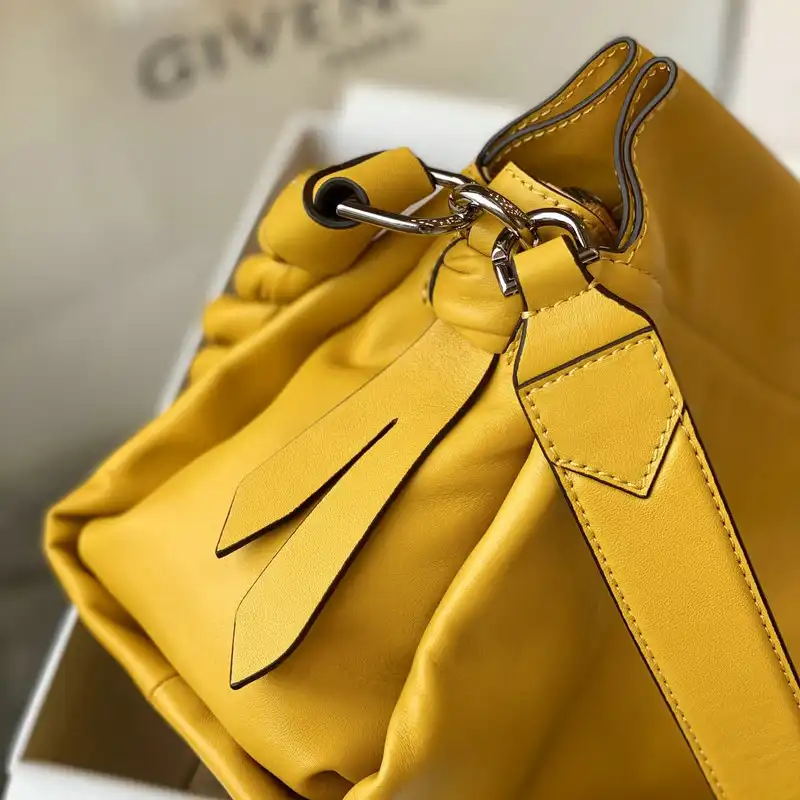 Givenchy Bag 20GV11164