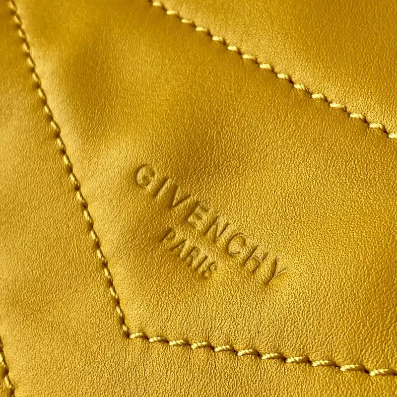 Givenchy Bag 20GV11164