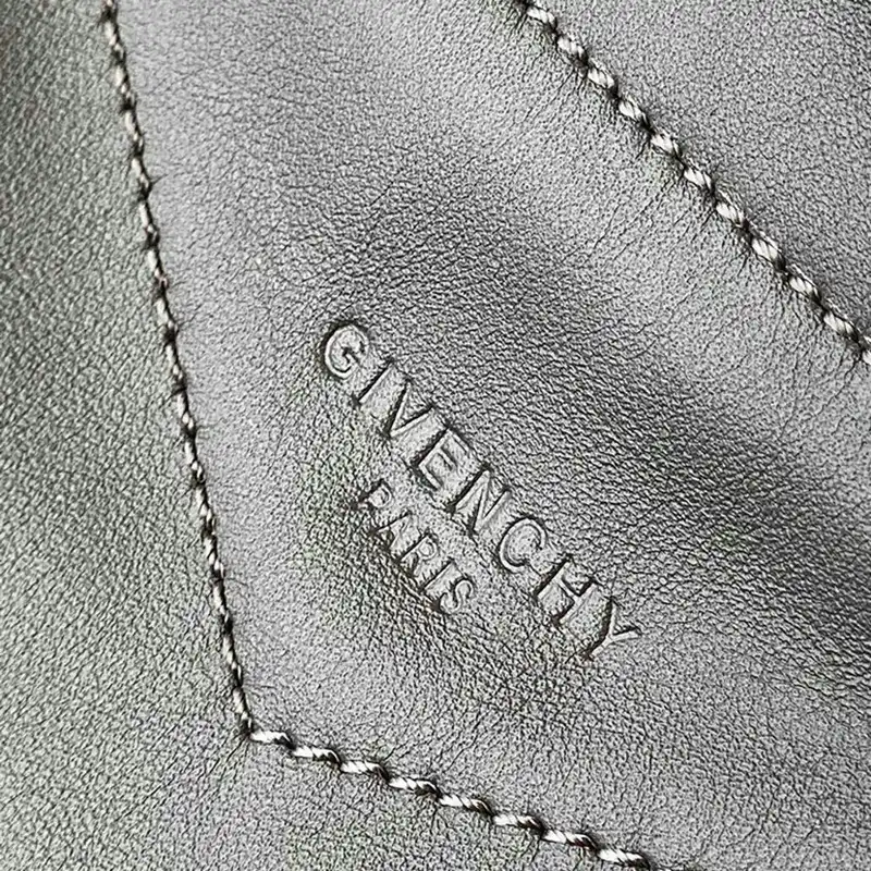 Givenchy Bag 20GV11165