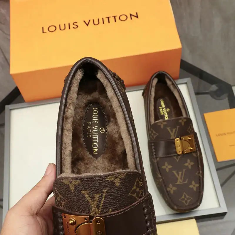 LV Shoes 2011SH0006