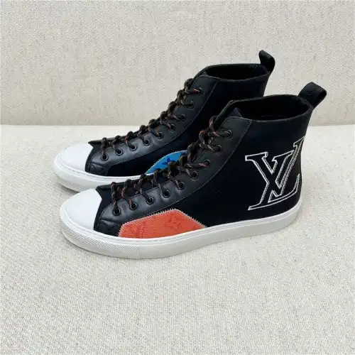 LV Shoes 2011SH0046