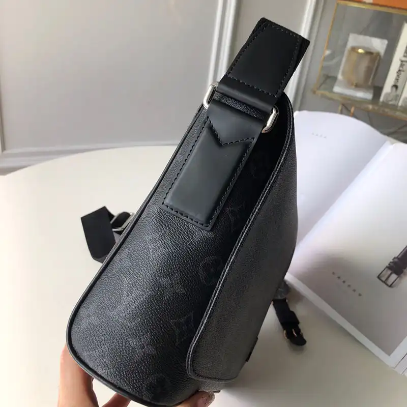 LV Bag 19HT0015