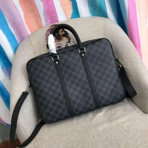 LV Bag 19HT0017