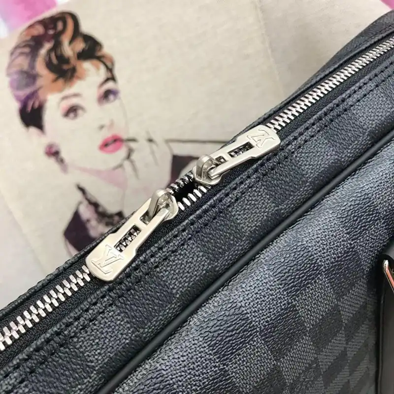 LV Bag 19HT0017