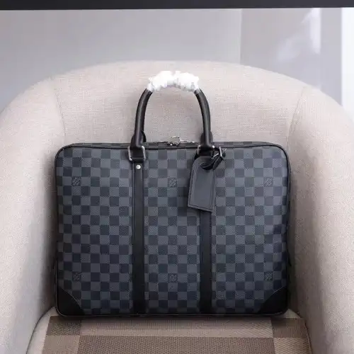 LV Bag 19HT0018