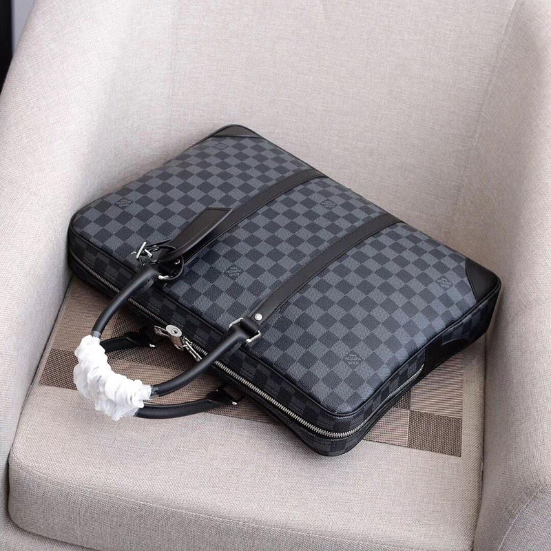 Louis Vuitton Bag 19HT0018