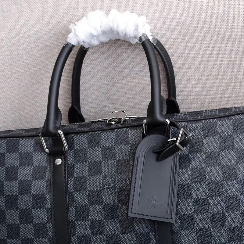 Louis Vuitton Bag 19HT0018