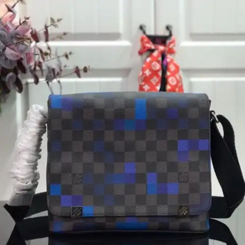 LV Bag 19HT0085