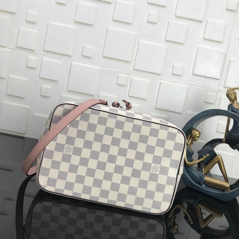 FASH LOUIS VUITTON Bags 19T1L0002