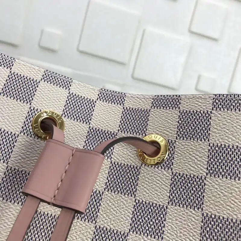 LV Bags 19T1L0002