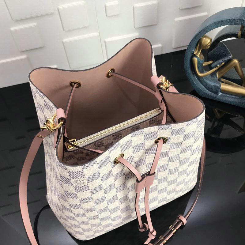 FASH LOUIS VUITTON Bags 19T1L0002