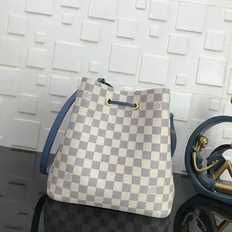 LV Bags 19T1L0004