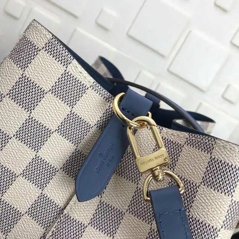 LV Bags 19T1L0004