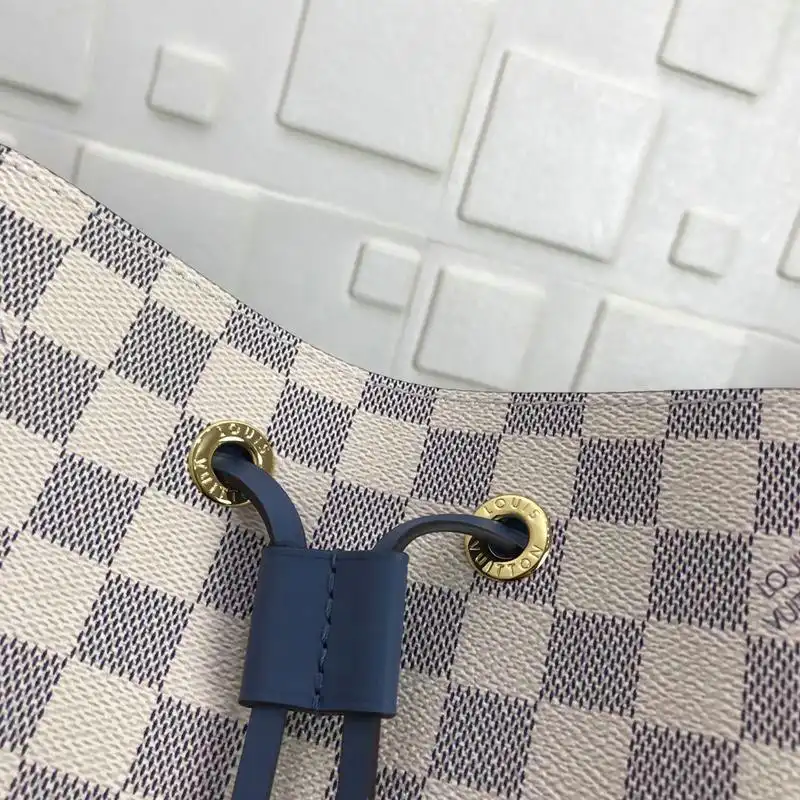 LV Bags 19T1L0004