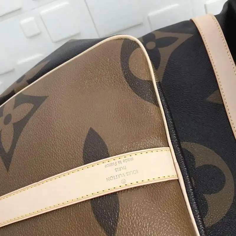 LV Bags 19T1L0005