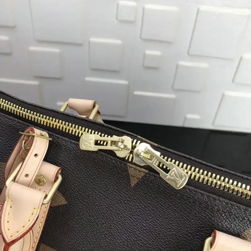 LV Bags 19T1L0005