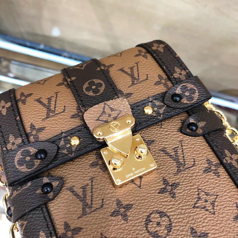 FASH LOUIS VUITTON Bags 19T1L0007