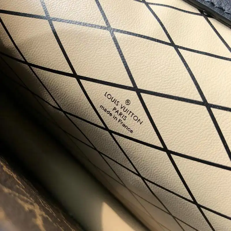 LV Bags 19T1L0009