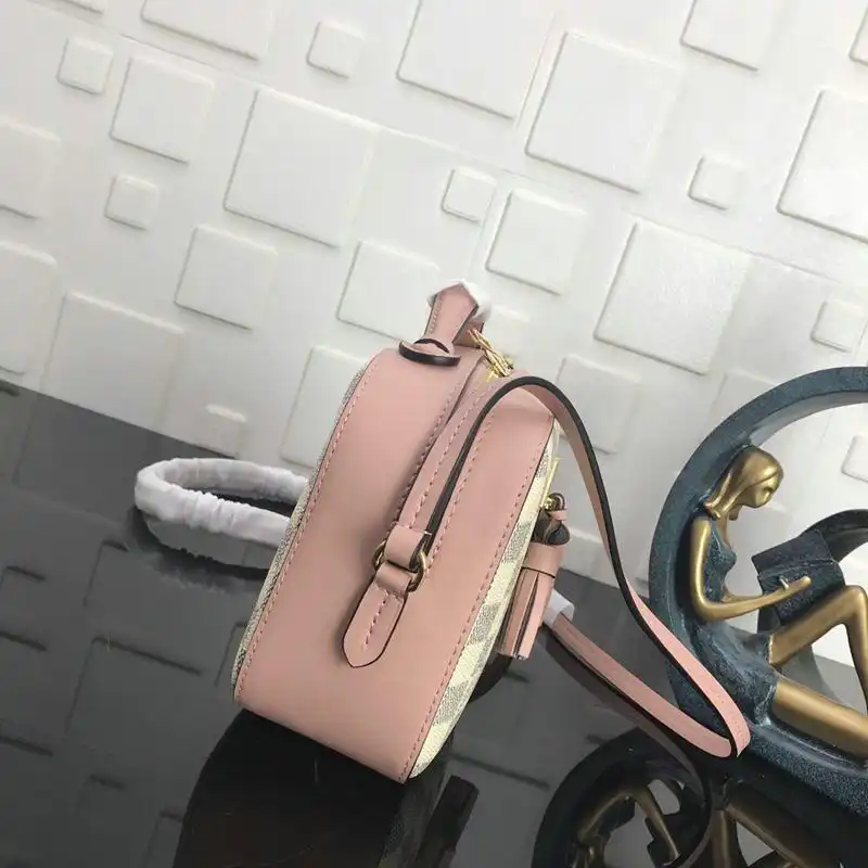 LV Bags 19T1L0012