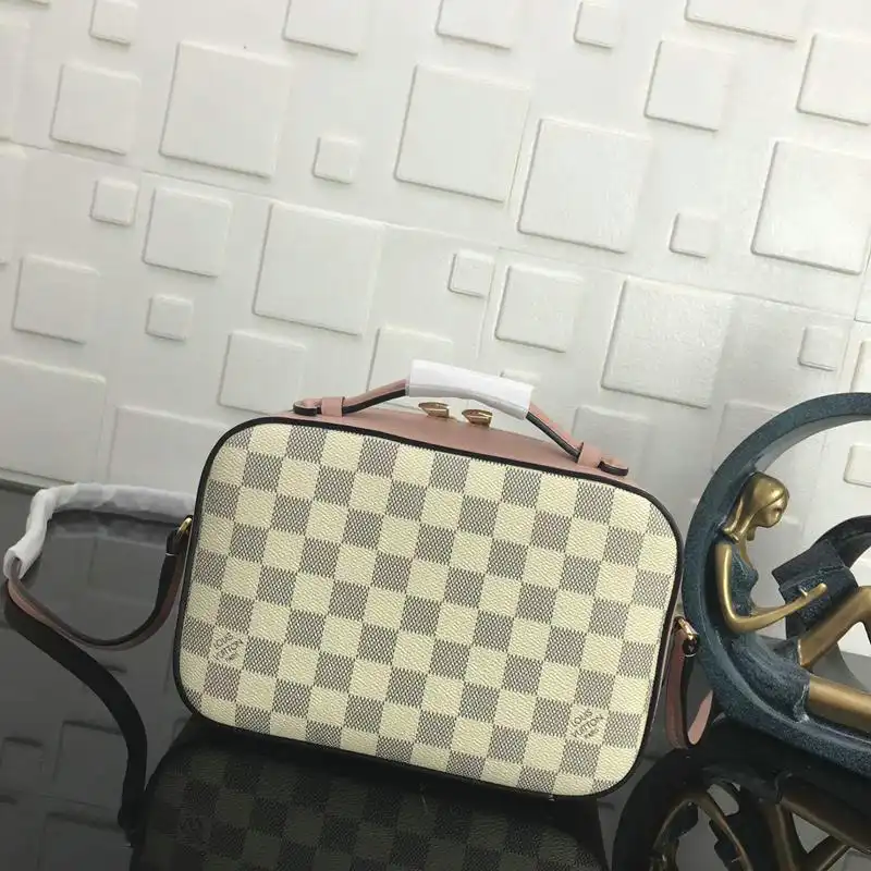 LV Bags 19T1L0012