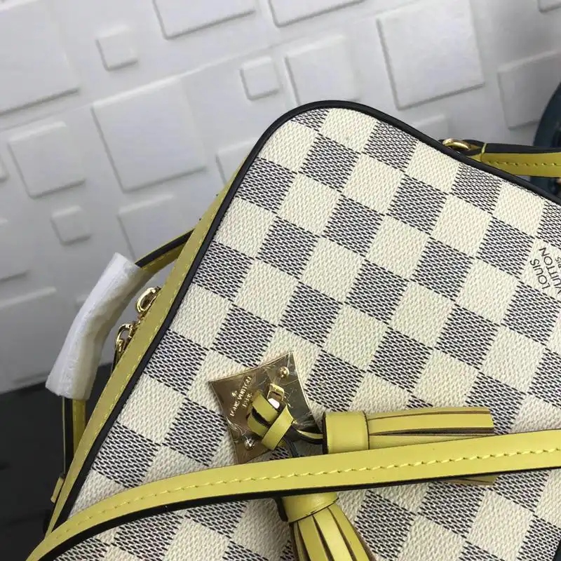 Fashionrepsfam ru LV Bags 19T1L0013