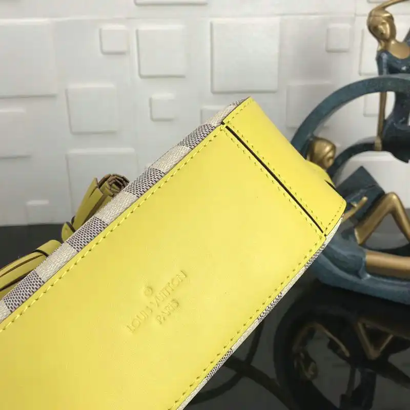 LV Bags 19T1L0013