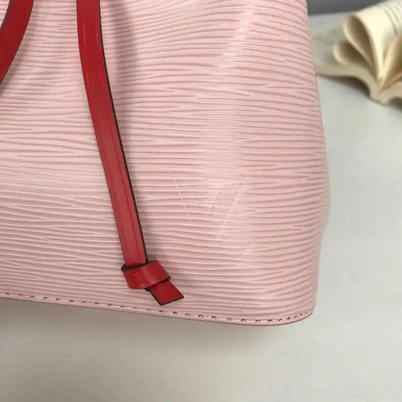 Official FashionRep LV Bags 19T1L0024