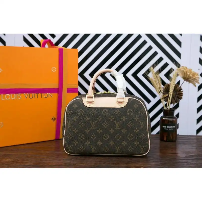 LV Bags 19T1L0028