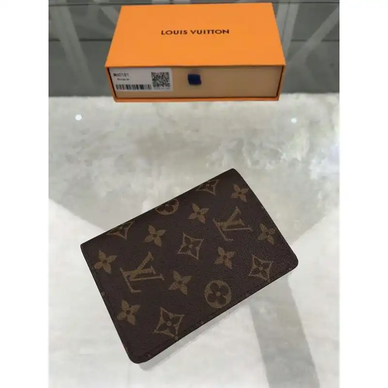 FASH LOUIS VUITTON Bags 19T1L0030